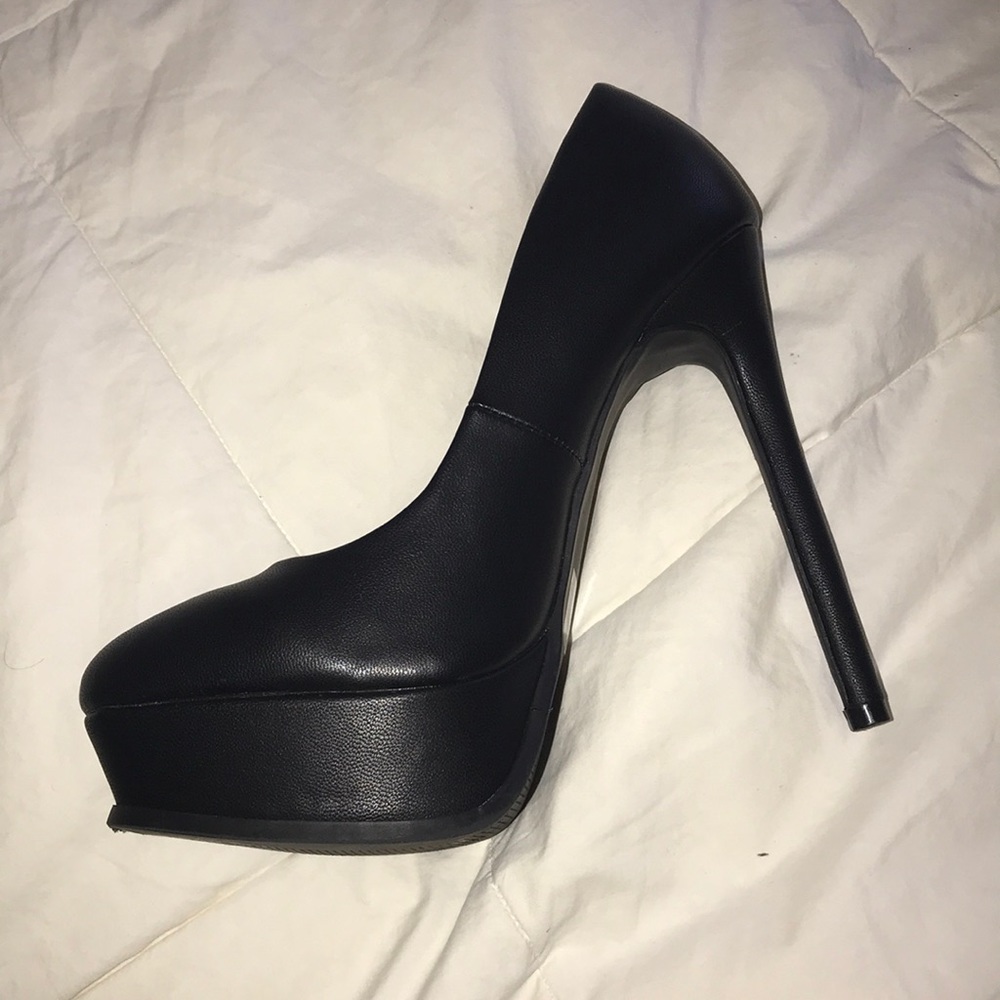 Black pumps - Picture 5 of 7